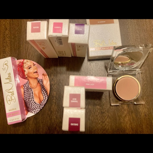 Bad Medina cosmetics assorted colors - Picture 2 of 5
